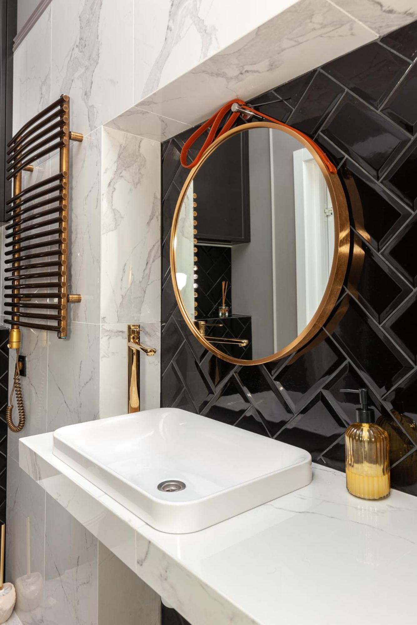 Leogrand Vip On Svobody Avenue 43 Lviv Exterior foto